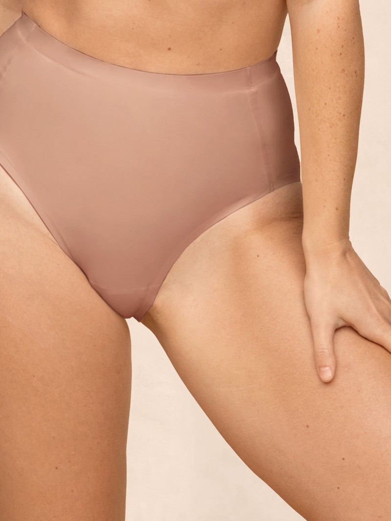 Seamless Stretch Mid-Waist Brief latte