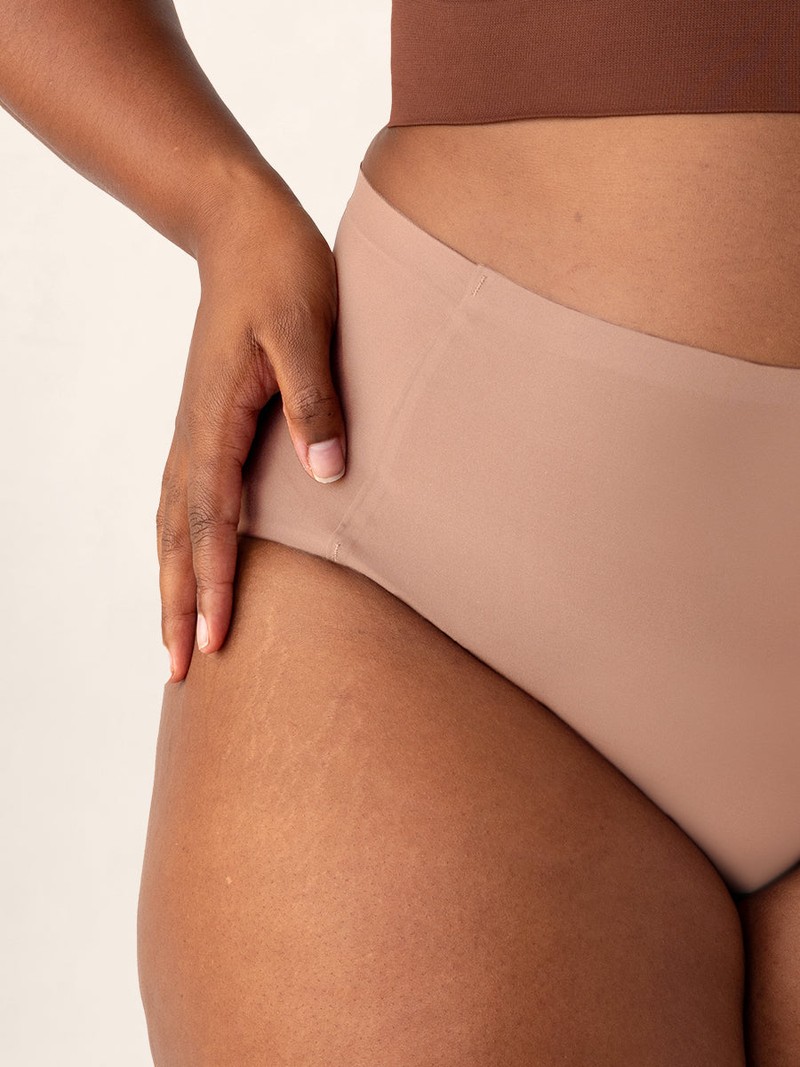 Seamless Stretch Mid-Waist Brief details